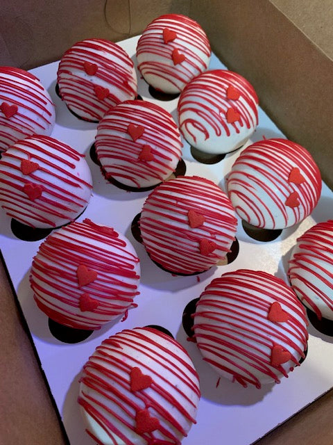 Valentine's Day Cookies and Cream Hot Cocoa Bombs